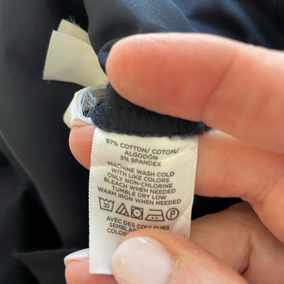 2 pair Ann Taylor navy shorts - Picture 6 of 6